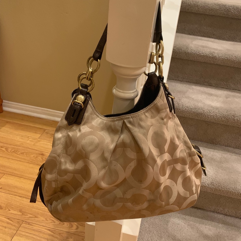 Coach Medium three pocket zipper closure purse